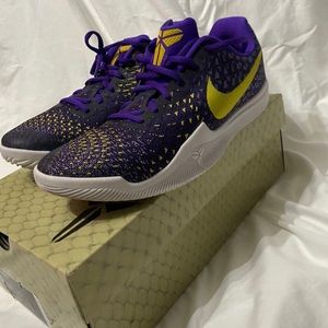 Kobe Mamba instinct size 9.5